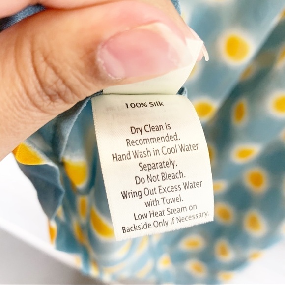 Ecru Abstract Design 100% Silk Business Casual Blouse - Picture 5 of 9